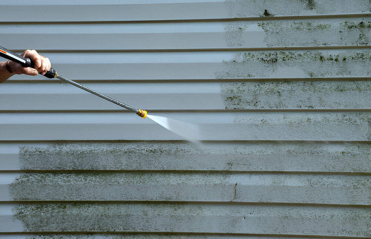 Read more about the article Pressure Washing vs. Soft Washing: Which One Is Right for You?